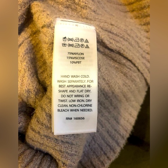 Lavender lightweight Joie sweater-Size Small - Picture 5 of 5